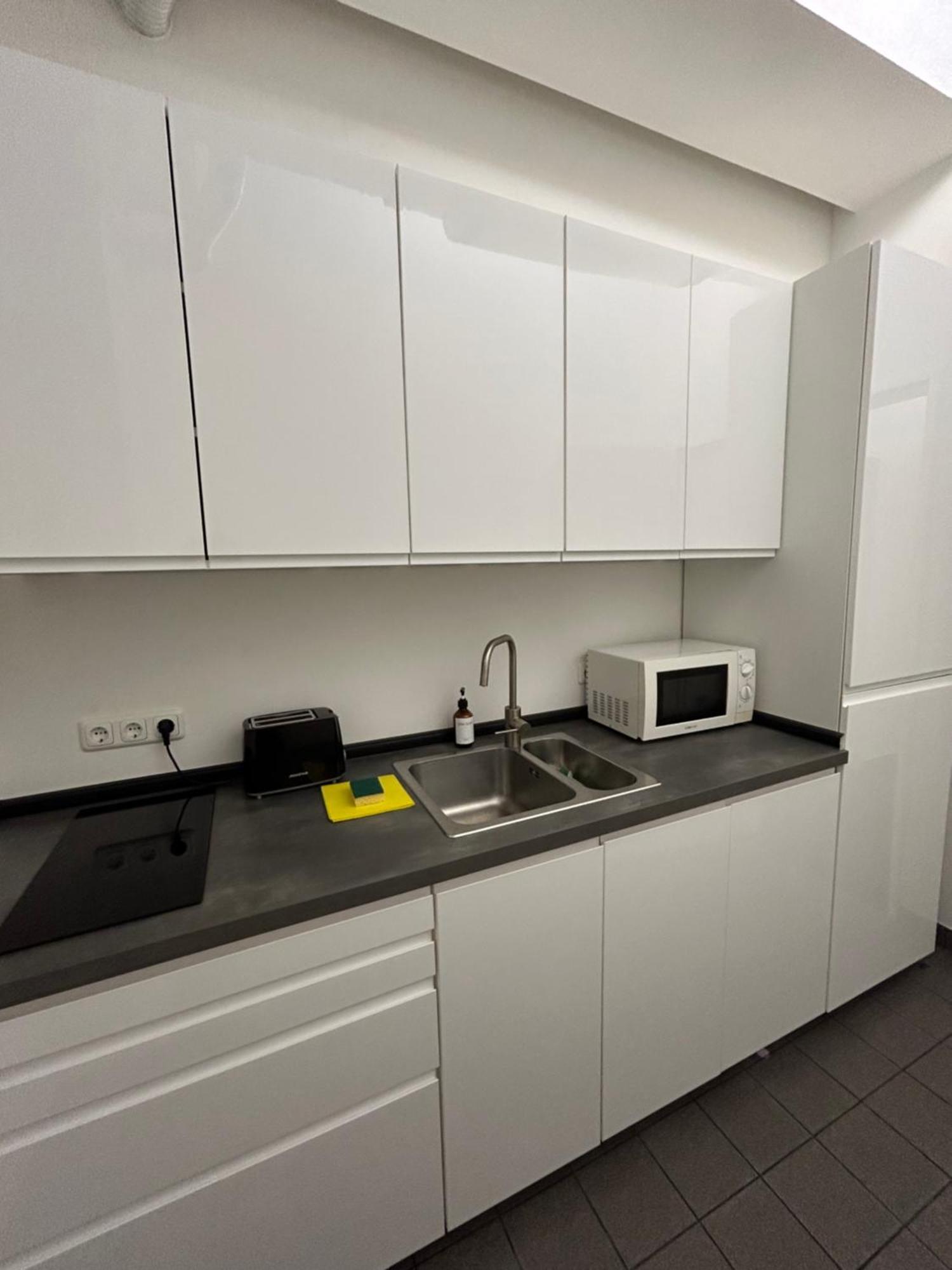 35 Qm Grosses Apartment Mit Eigenem Badezimmer In Den Elbvororten Hamburgo Exterior foto