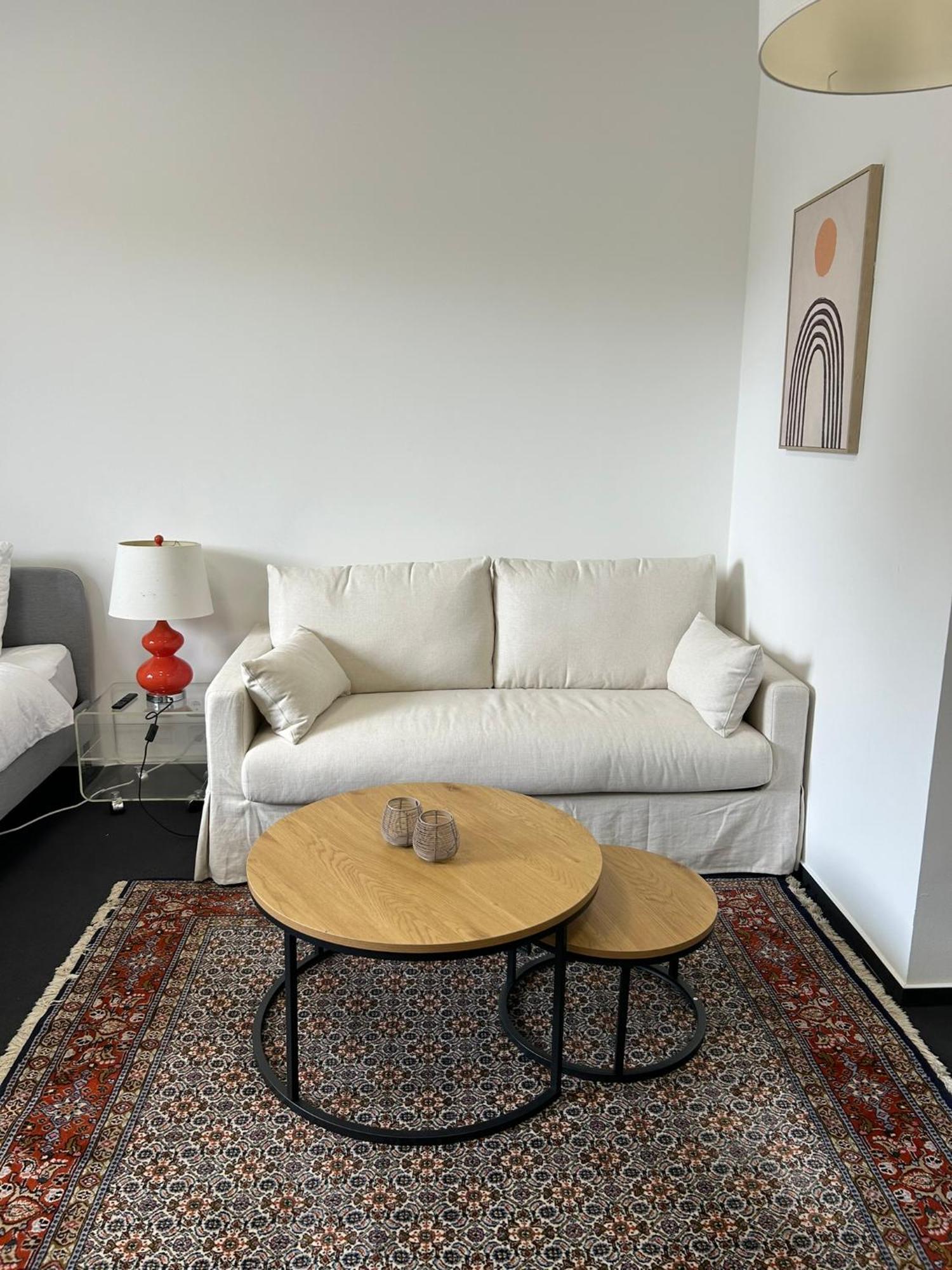 35 Qm Grosses Apartment Mit Eigenem Badezimmer In Den Elbvororten Hamburgo Exterior foto